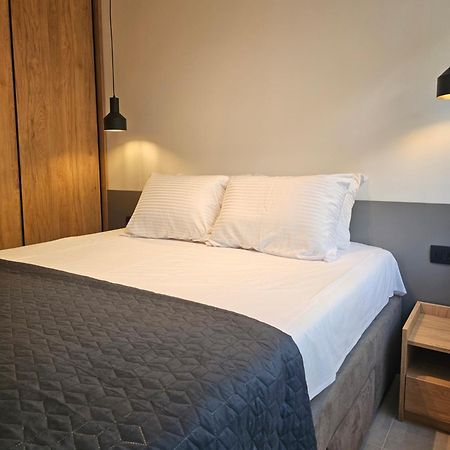 Anja & Ogo Apartments Sea View & Pool Petrovac Exterior photo