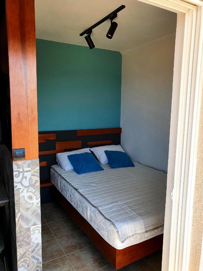 Anja & Ogo Apartments Sea View & Pool Petrovac Exterior photo